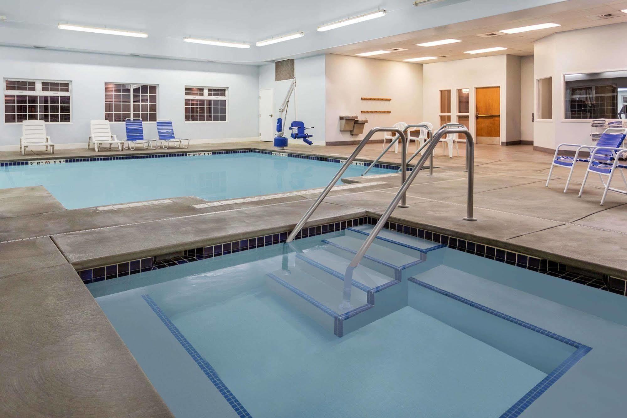 Silverstone Inn & Suites Spokane Valley Dış mekan fotoğraf